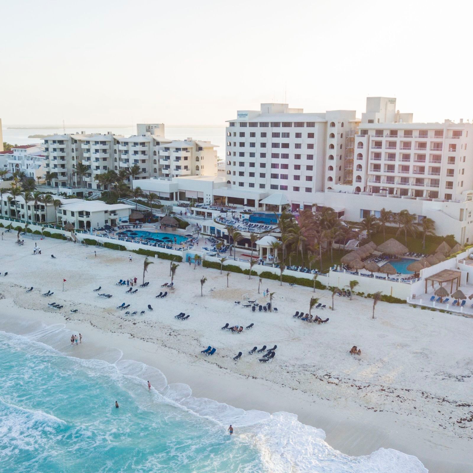 Hoteles a pie de playa todo incluido en Cancún para vacaciones en familia