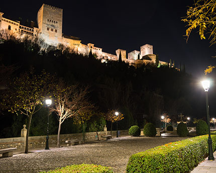 Paseo de los Tristes. Granada’s most romantic and bohemian street