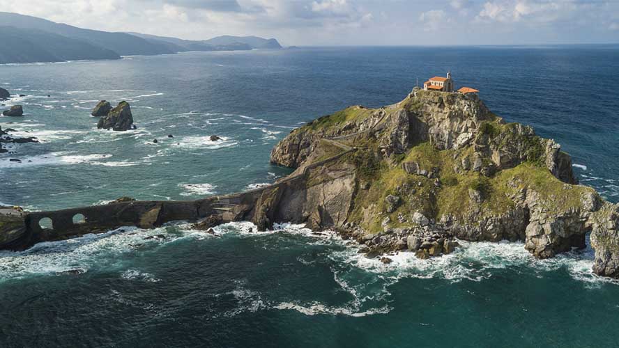 Vista general de San Juan de Gaztelugatxe