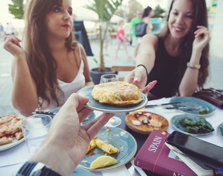 barrio la latina, tapeo, madrid