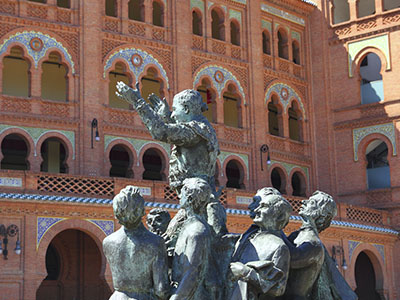 Estatua de Antonio Bienvenida en Las Ventas