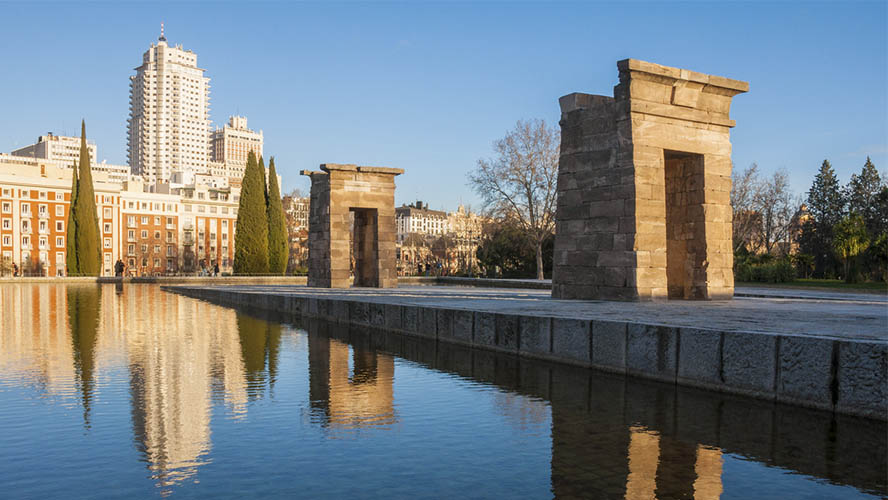 Edificio España Templo de Debod