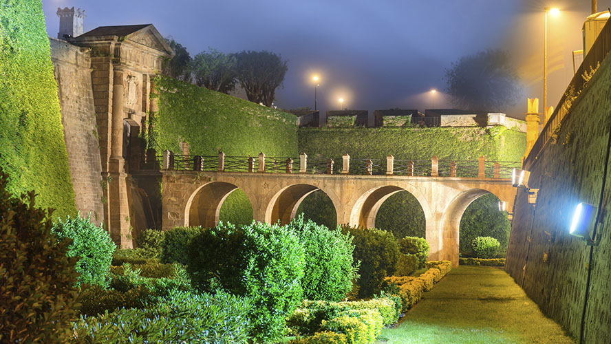 Puente de acceso al Castillo de Montjuic