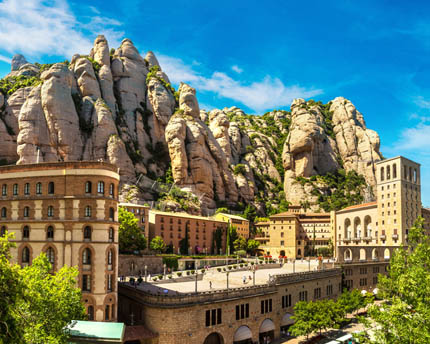 Montserrat, a visit to La Moreneta