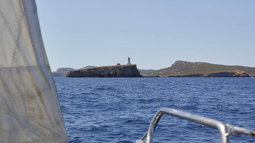 Cabrera desde el mar