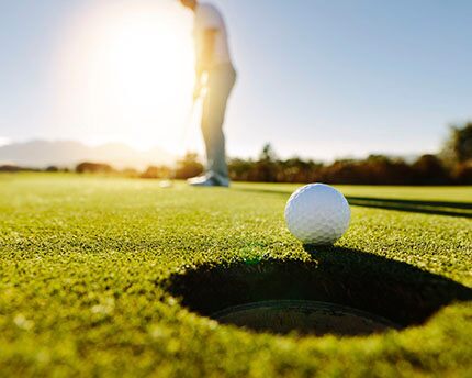 Golf courses in Málaga, nestled between olive trees, the sea and the mountains