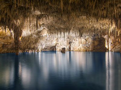 Lago subterraneo Cuevas de Drach