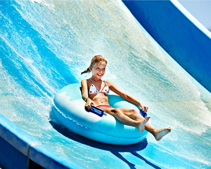 Water parks, with descents from dizzying heights in Majorca