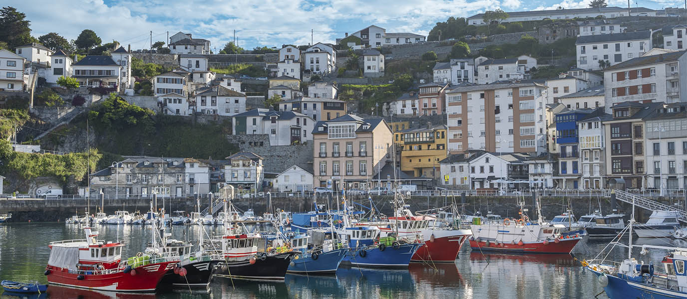 Luarca: the little white town on the Green Coast