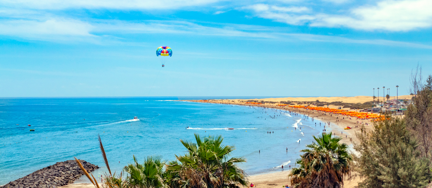 Playa del Inglés, una franja costera con matrícula de honor