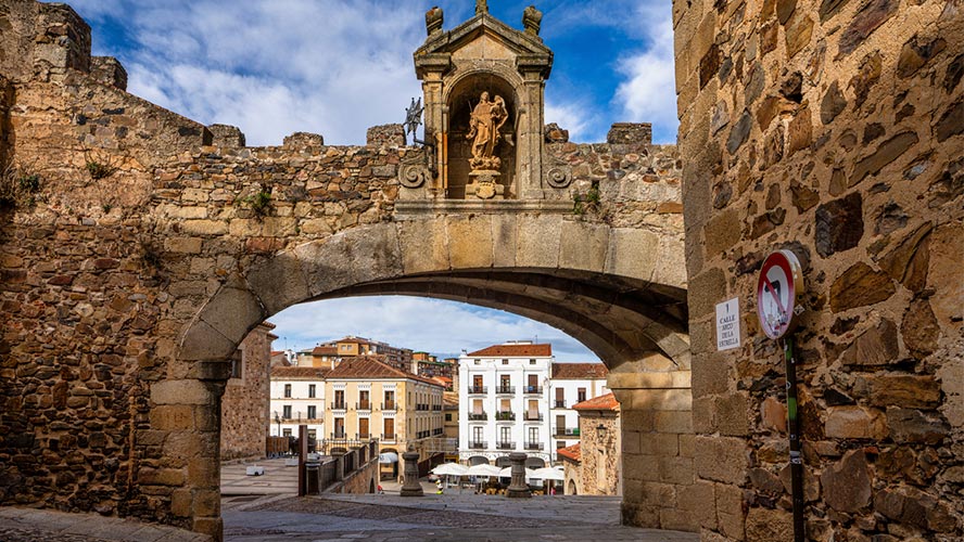 arco de la estrella caceres