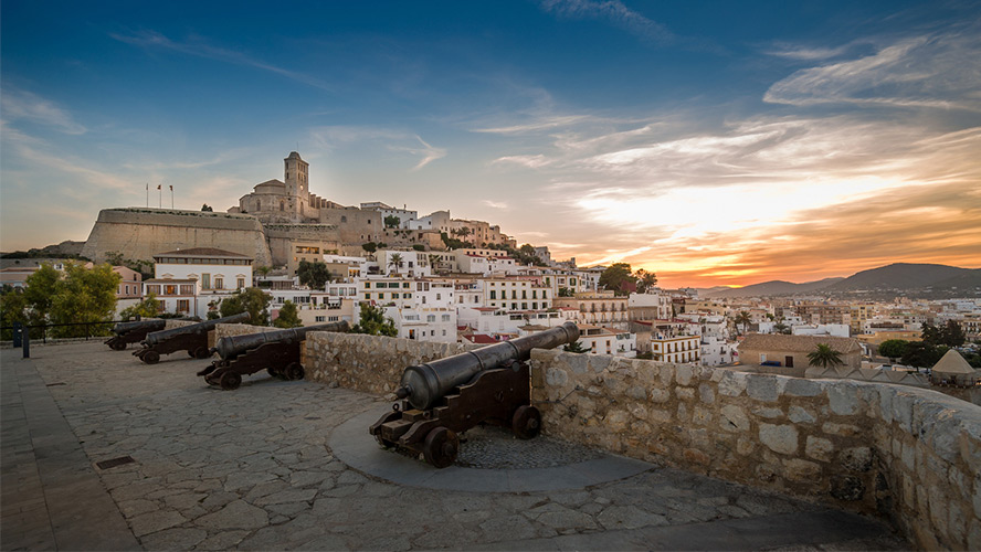 Cañones en Dalt Vila