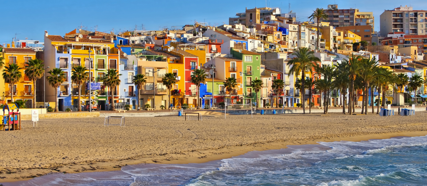 What to see in Villajoyosa, a fishing village with a sweet taste