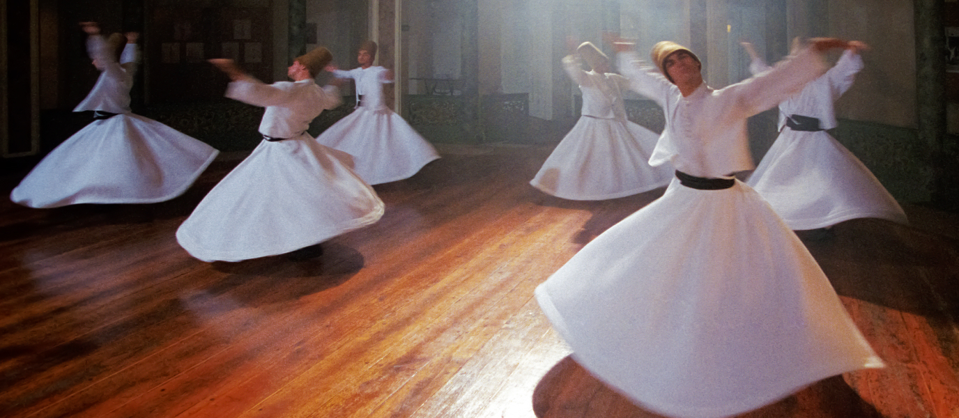 Derviches en Estambul, una danza hipnótica y mística