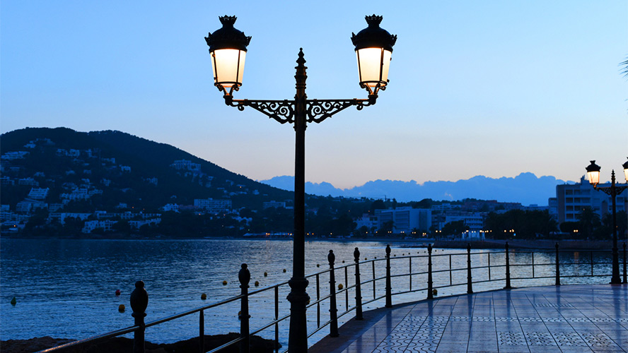 Santa Eulalia al amanecer