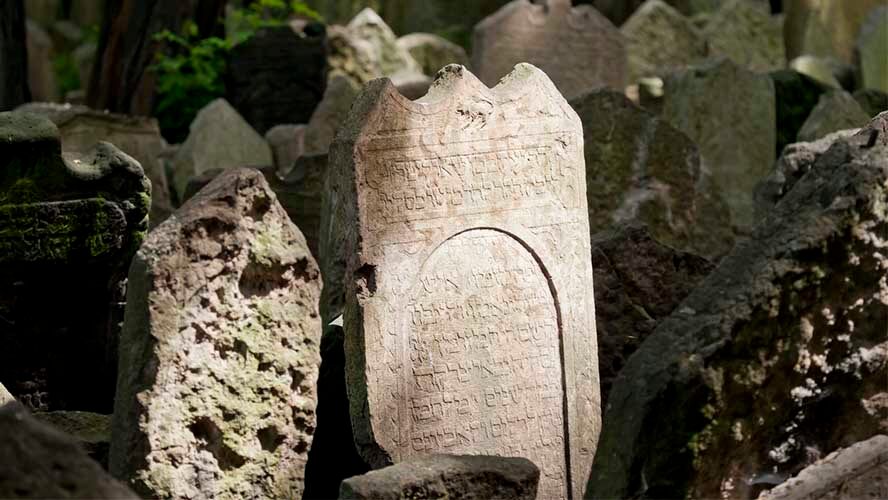 Tumbas del cementerio Judío de Praga