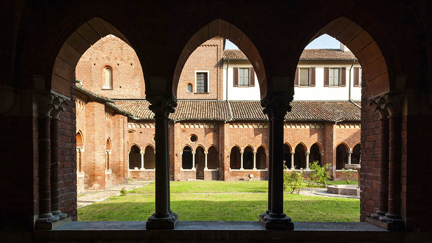 Patio d ela Abadia de Chiaravalle