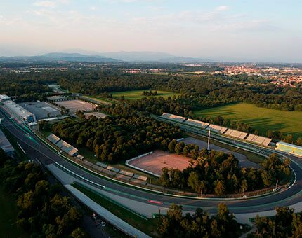 Visita al circuito de Monza, un mito del automovilismo