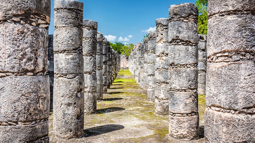 chichen-itza-mil-columnas