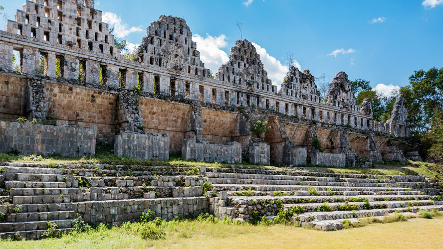 uxmal-casa-de-las-palomas