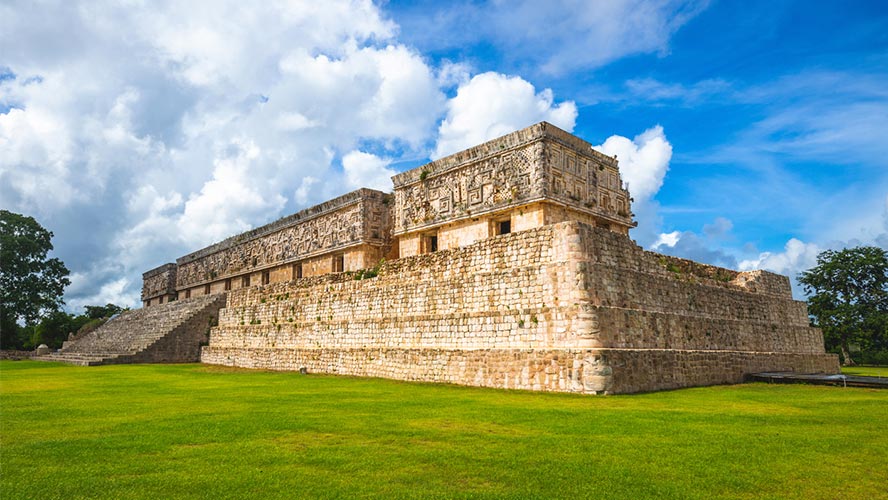 uxmal-palacio-del-gobernador