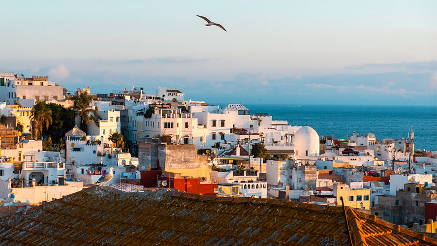 https://www.barcelo.com/guia-turismo/wp-content/uploads/2022/01/tanger-medina-888.jpg?utm_source=chatgpt.com
