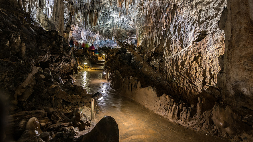 cueva-valporquero