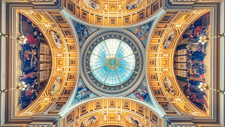 interior of st stephen's basilica