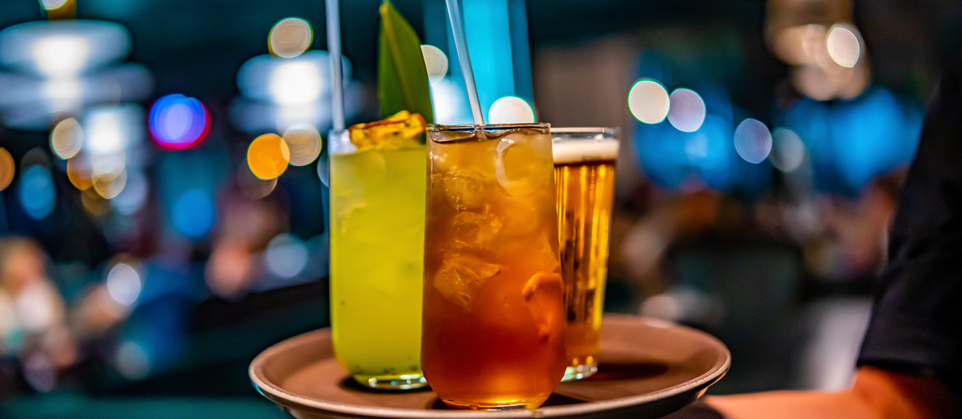 Salir de fiesta en Murcia: zonas, bares de tardeo y discotecas