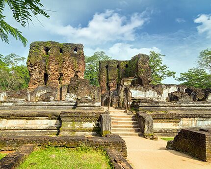 What to see in Polonnaruwa: the ancient city that once thrived on the shores of a large reservoir