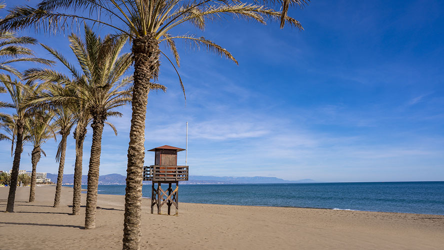La Carihuela desde el Paseo Marítimo de Torremolinos