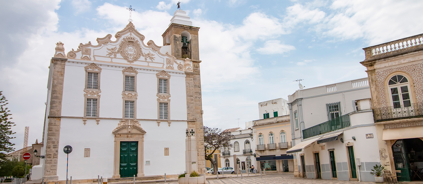 Olhão, la ciudad blanca del Algarve donde el mar aún dicta las horas