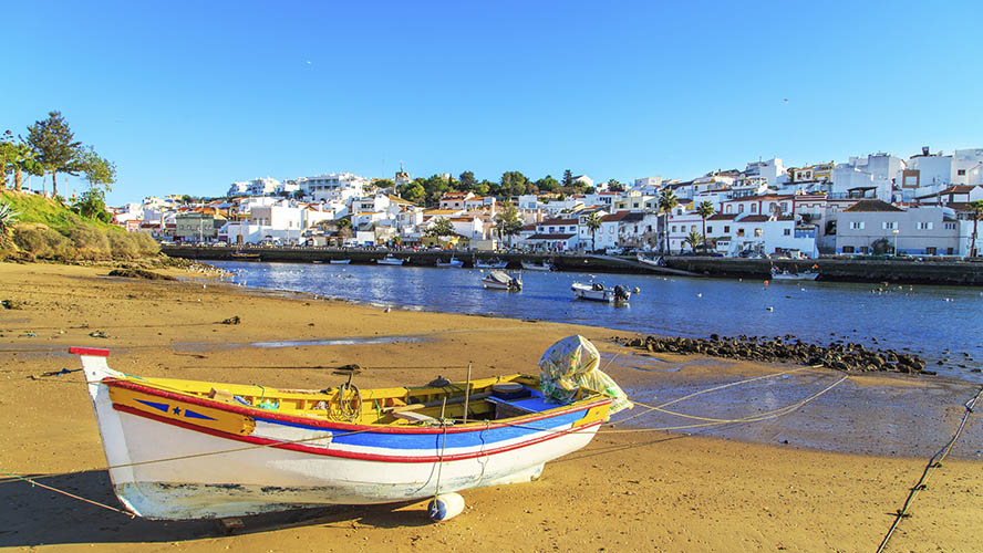 Vistas del paseo marítimo de Portimao