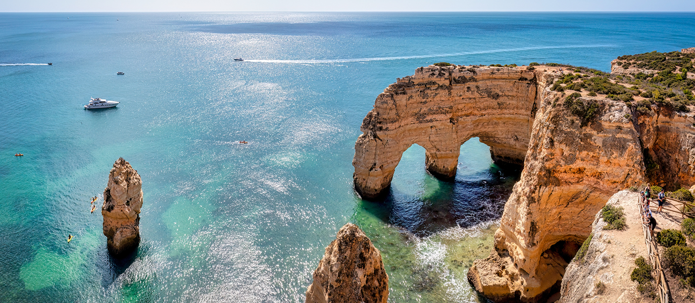 Praia da Marinha: cómo visitar una de las playas más bellas del Algarve