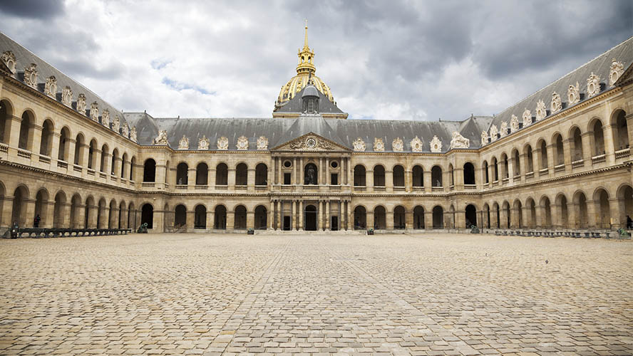 Gran tribunal del complejo de París de los Inválidos