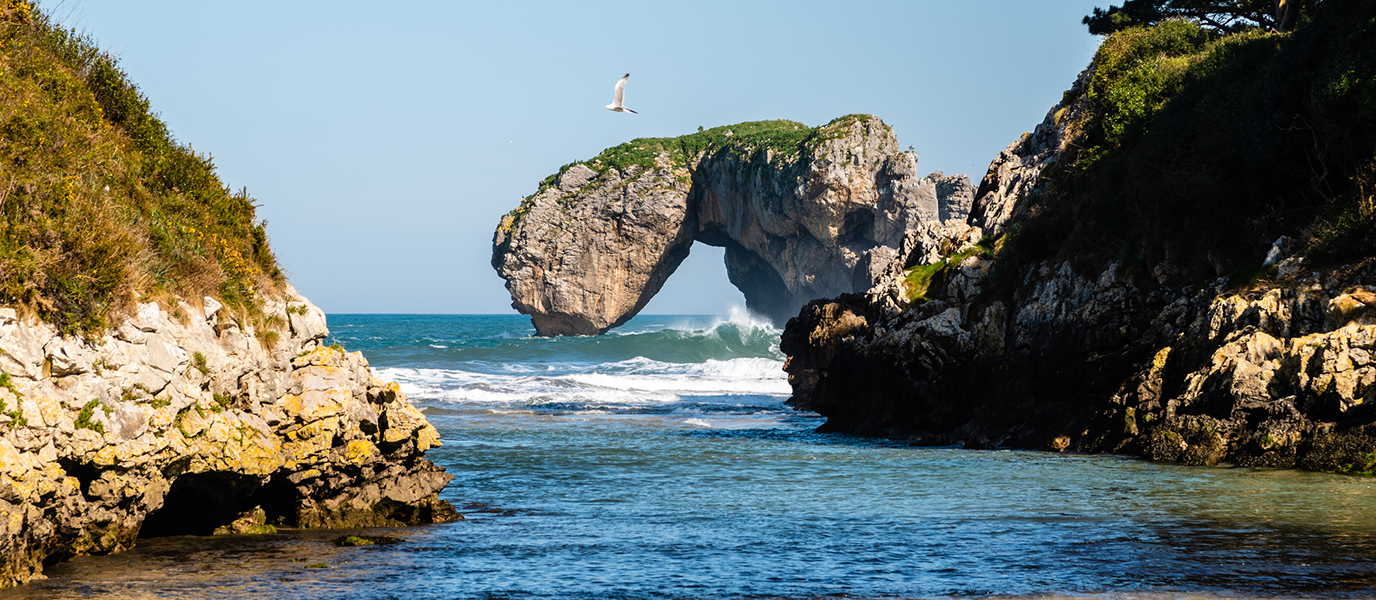 Castro de las Gaviotas, un arco hundido que desafía al mar