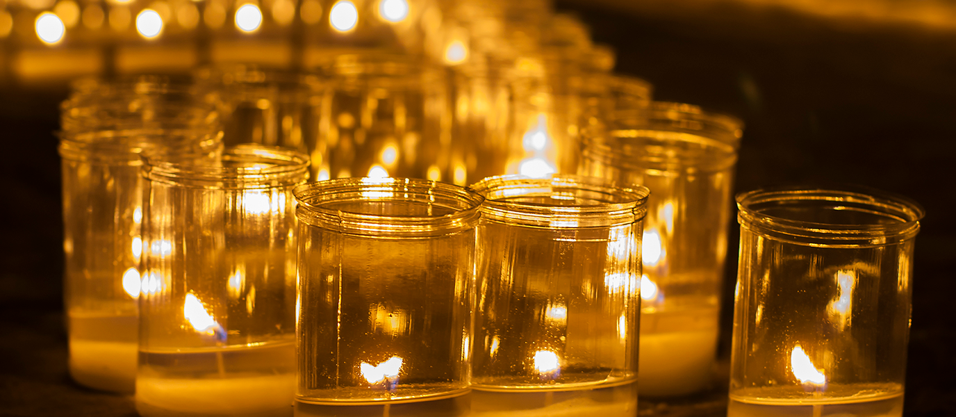 Guaro y el Festival de la Luna Mora: un pueblo blanco iluminado por 25.000 velas