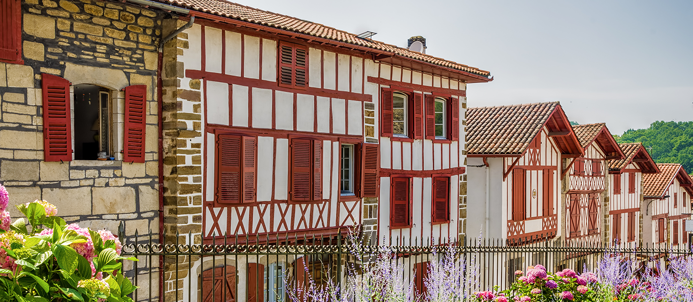Que ver en la Bastide-Clairence, uno de los pueblos más bonitos del País Vasco francés