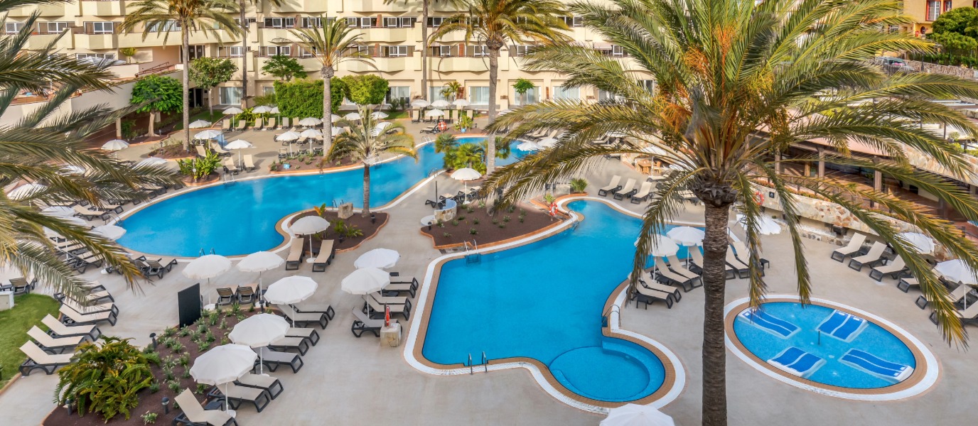 Conoce los mejores Day Pass en Fuerteventura: experiencias de un día que te harán olvidar el reloj en la isla del viento