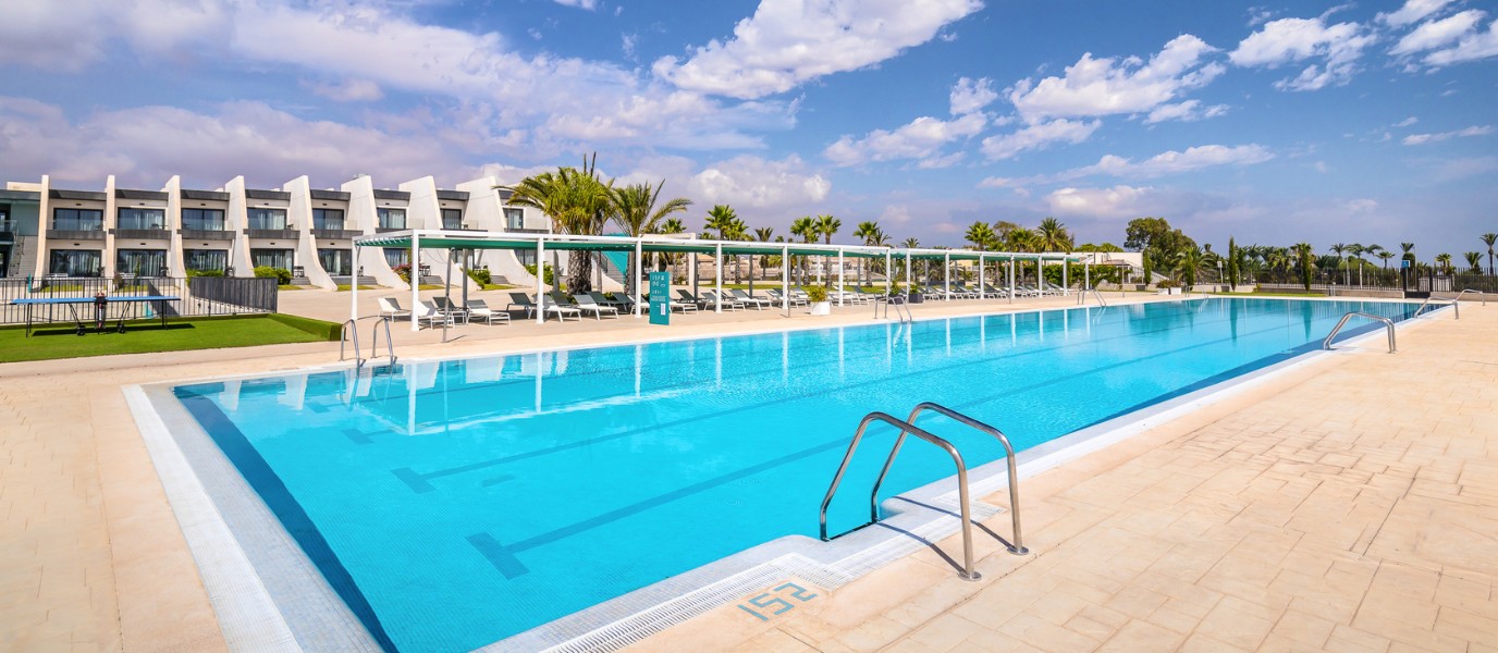 Conoce los mejores Day Pass Murcia: refugios con piscina entre avenidas modernas y las aguas quietas del Mar Menor