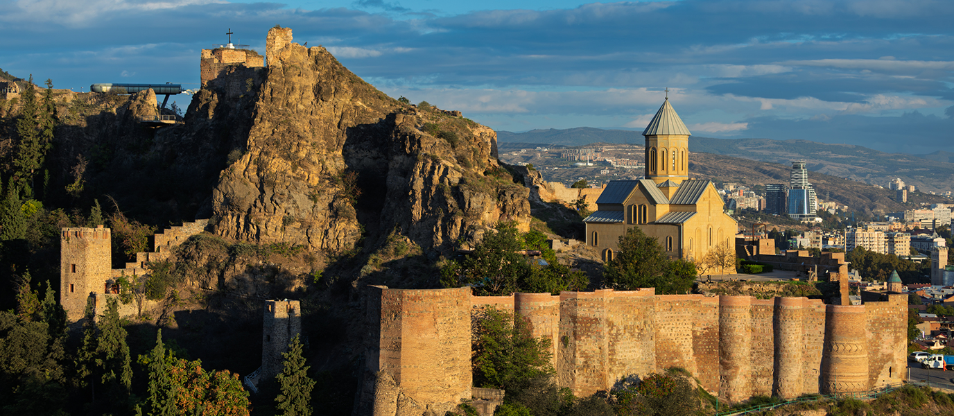 Fortaleza de Narikala, la gran defensa de Tiflis