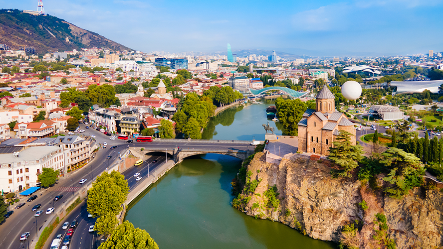 Puente de la Paz en Tiflis